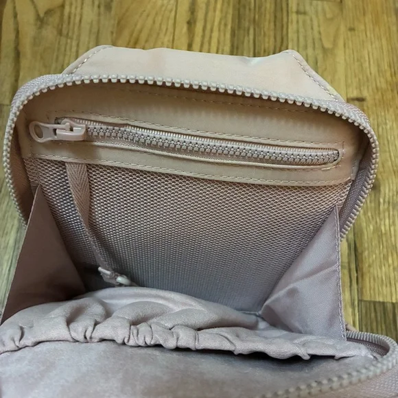 BEIS Sport Sling Atlas Pink - Picture 6 of 6